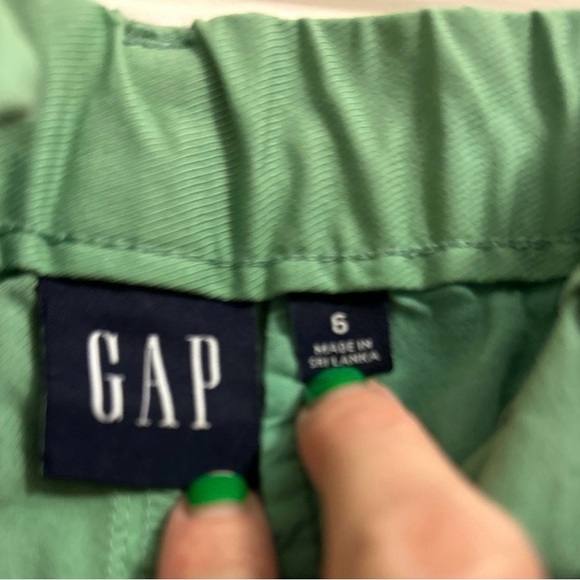 women’s shorts - Picture 3 of 3